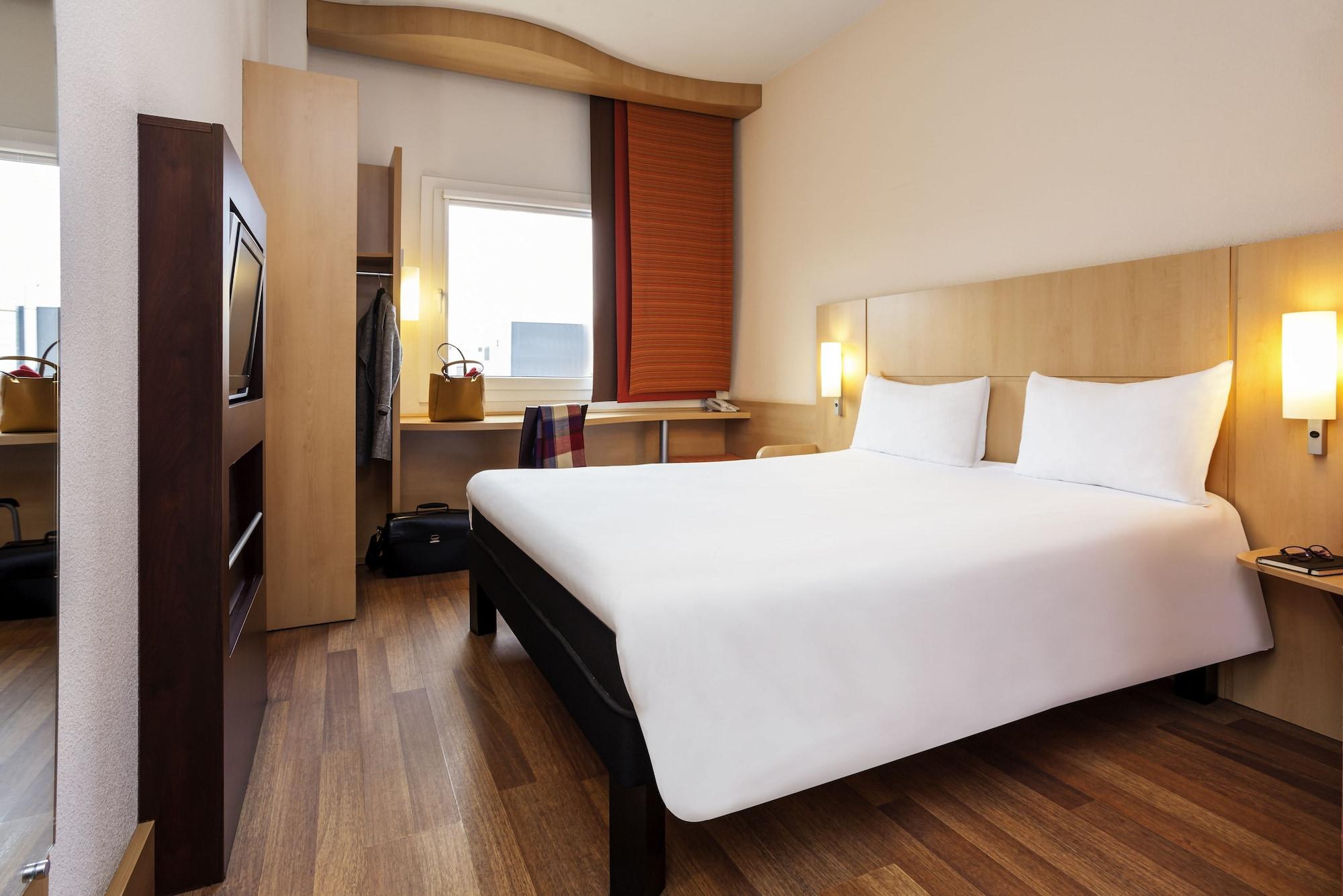 Hotel Ibis Setúbal Kültér fotó