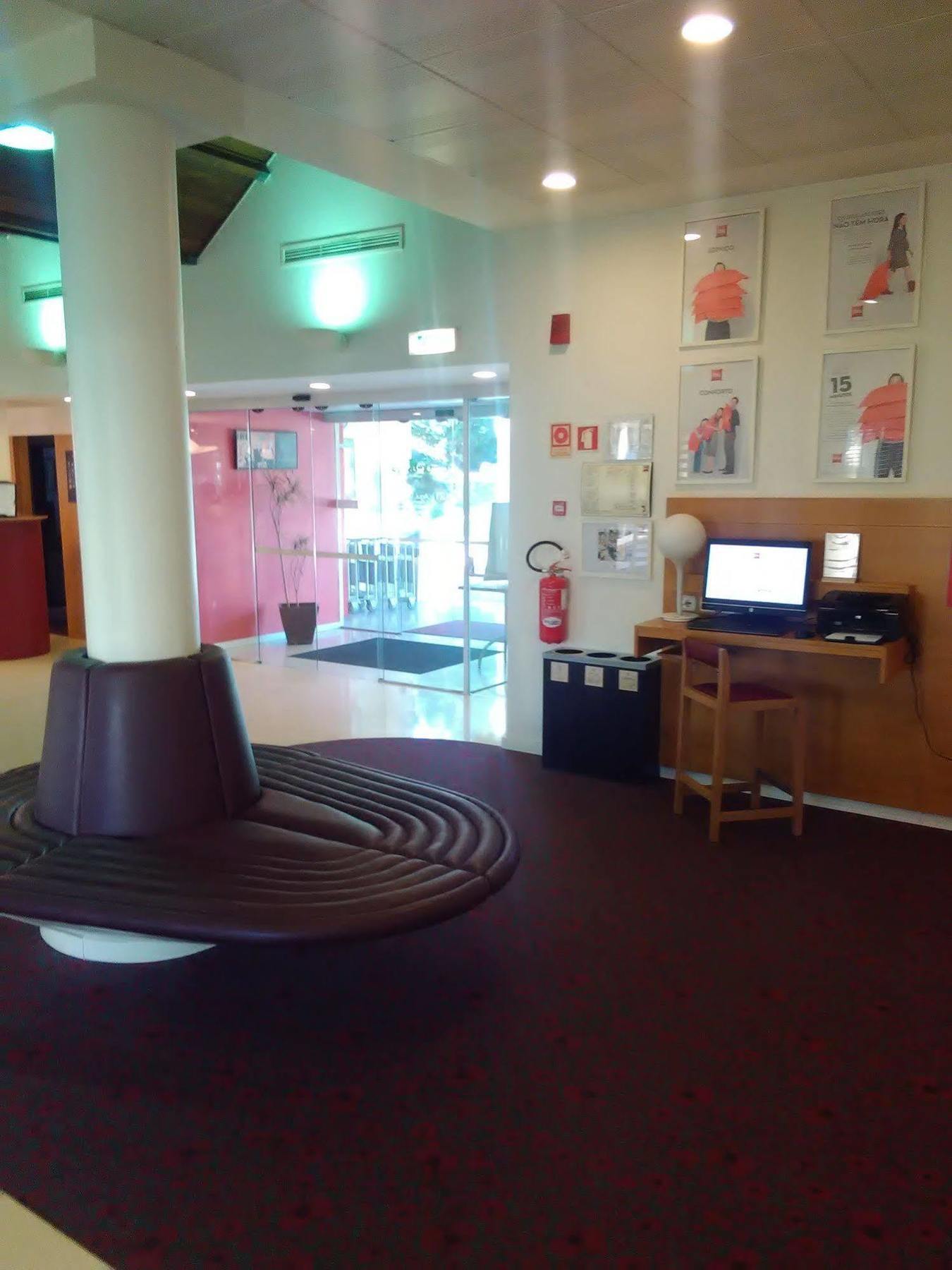 Hotel Ibis Setúbal Kültér fotó